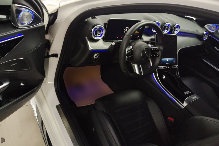 奔驰C级 2022款 改款 C 200 L 运动版中控内饰20