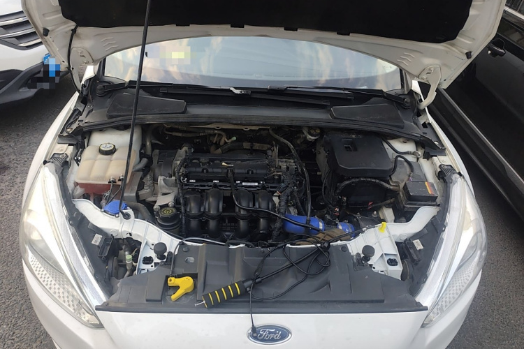 福特 福克斯 2017款 两厢 1.6L 手动风尚型智行版局部细节24