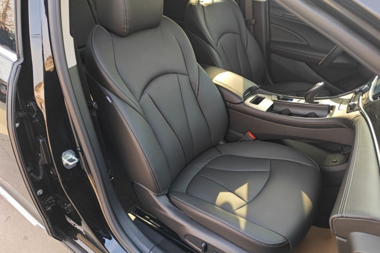 别克 君越 2022款 652T 豪华型局部细节41