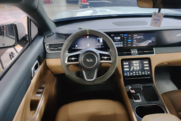 理想汽车 理想ONE 2021款 增程6座版中控内饰13