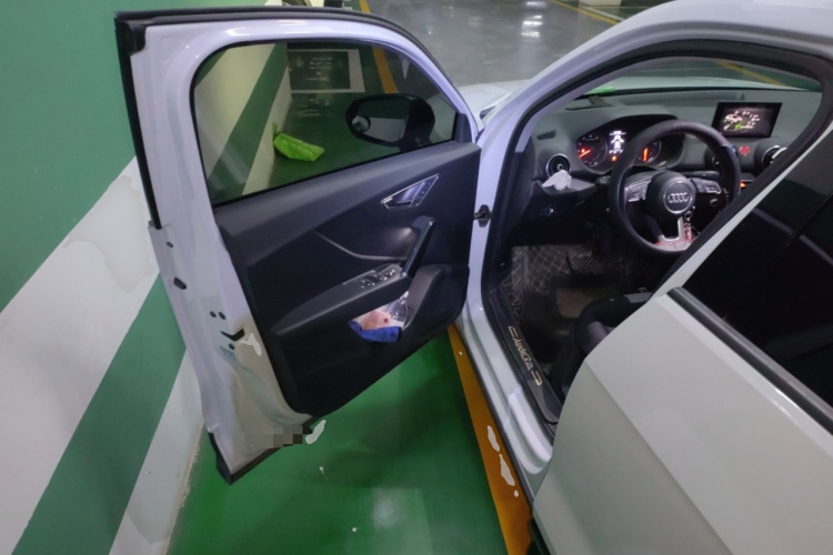 奥迪Q2L 2018款 35 TFSI 上市专享版 国VI中控内饰20