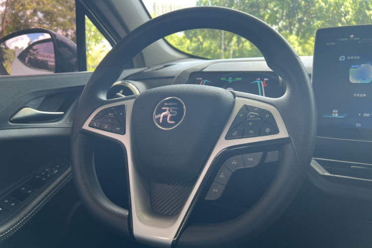 比亚迪 元新能源 2019款 EV535 高能领航版中控内饰7004