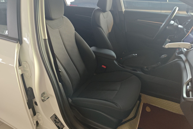 别克 英朗 2021款 1.3T 自动轻混动进取型局部细节41