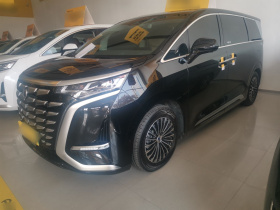 腾势D9 2022款 DM-i 970 四驱旗舰型