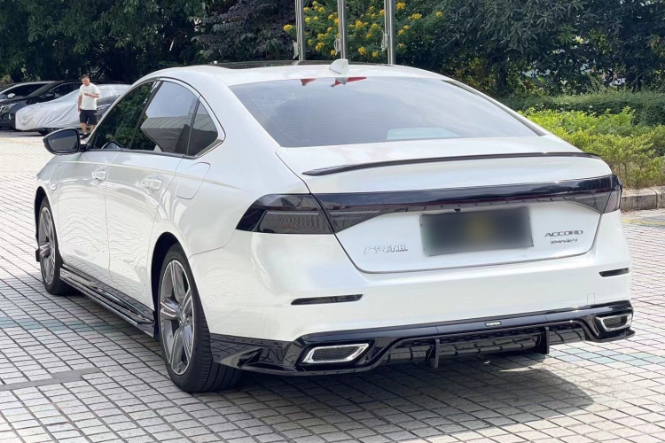 本田 雅阁新能源 2023款 2.0L e:PHEV 尊贵版车身外观6004