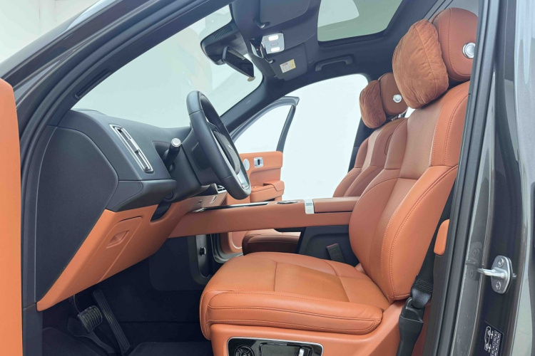 理想汽车 理想L9 2022款 Max中控内饰7002