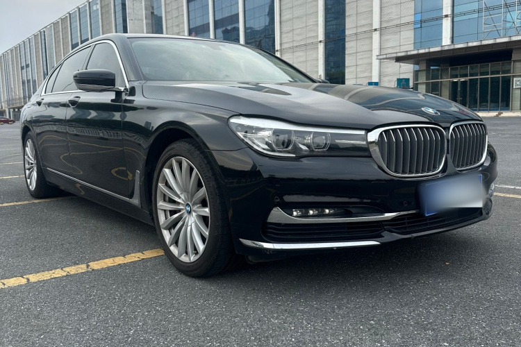 宝马7系 2018款 730Li 领先型 卓越套装车身外观6005