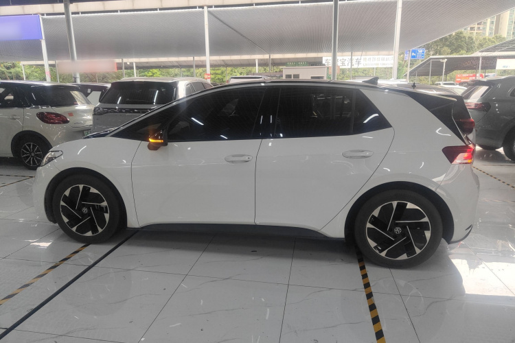 大众ID.3 2025款 聪明款 纯净智享版车身外观4