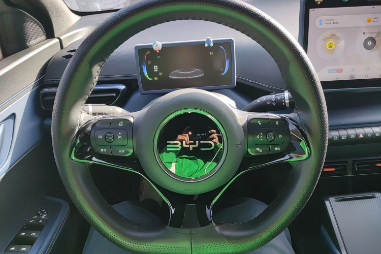 比亚迪 海鸥 2025款 305km 活力版中控内饰13