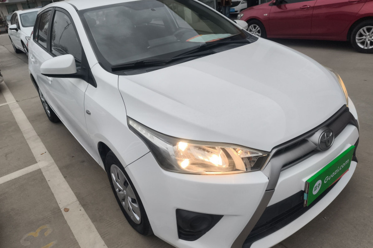 丰田 YARiS L 致炫 2015款 1.5E 自动魅动版车身外观3
