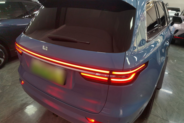 理想汽车 理想ONE 2021款 增程6座版车身外观6