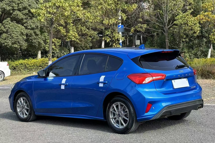 福特 福克斯 2020款 两厢 EcoBoost 180 自动锋潮型车身外观6005