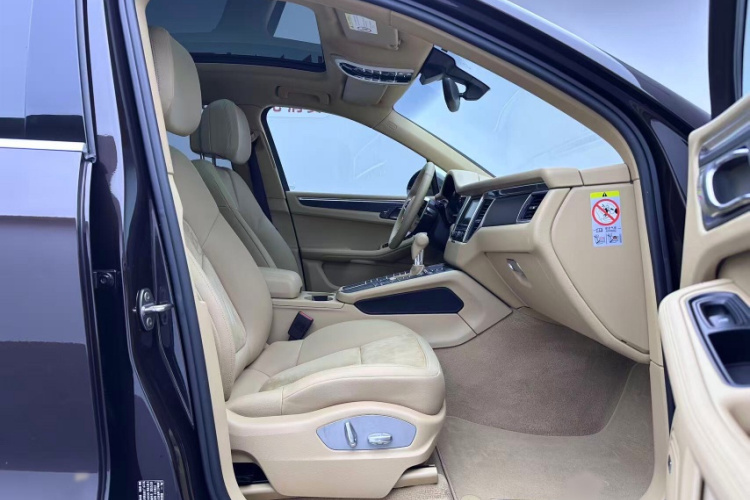 保时捷 2014款 Macan 2.0T中控内饰7008