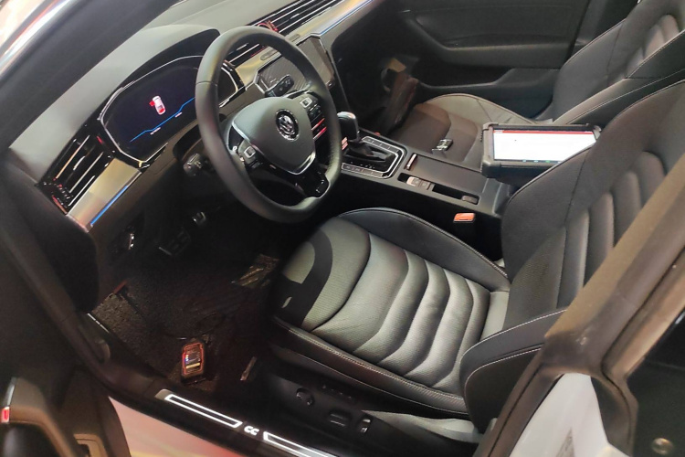 一汽-大众CC 2020款 330TSI 魅颜版 国VI局部细节19