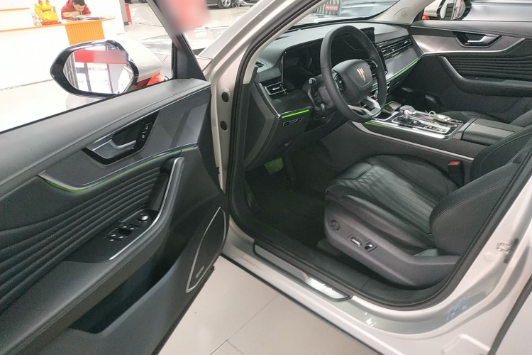 红旗HS5 2023款 2.0T 旗享Pro版中控内饰20