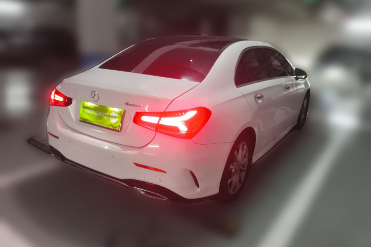 奔驰A级 2021款 A 200 L 运动轿车动感型车身外观6005