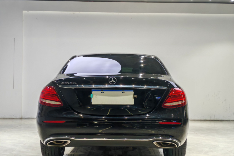 奔驰E级 2018款 改款 E 200 L车身外观6004