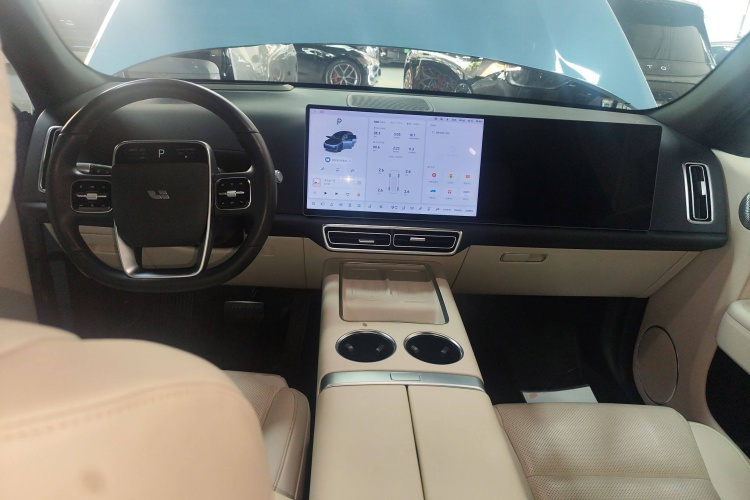 理想汽车 理想L7 2024款 Ultra中控内饰12