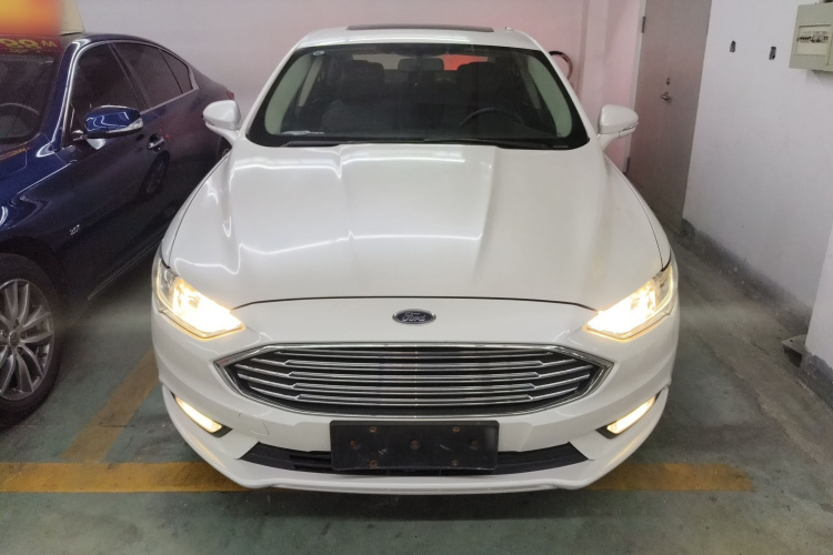 福特 蒙迪欧 2018款 EcoBoost 180 时尚型车身外观2