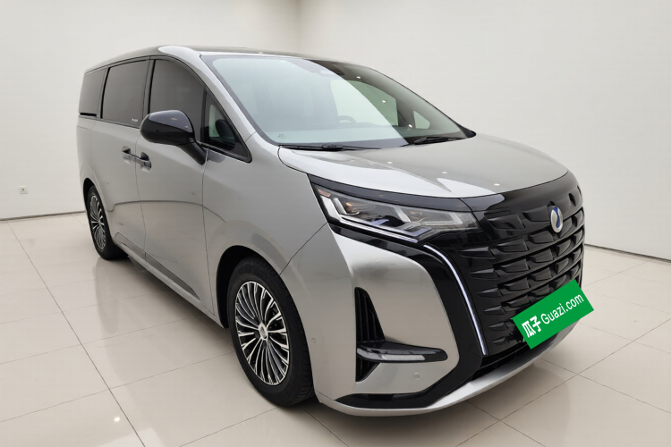 腾势D9 2022款 DM-i 970 四驱旗舰型车身外观3