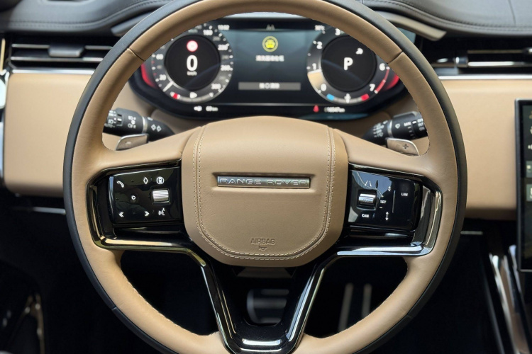 路虎 揽胜运动版 2024款 400PS Dynamic SE中控内饰7003