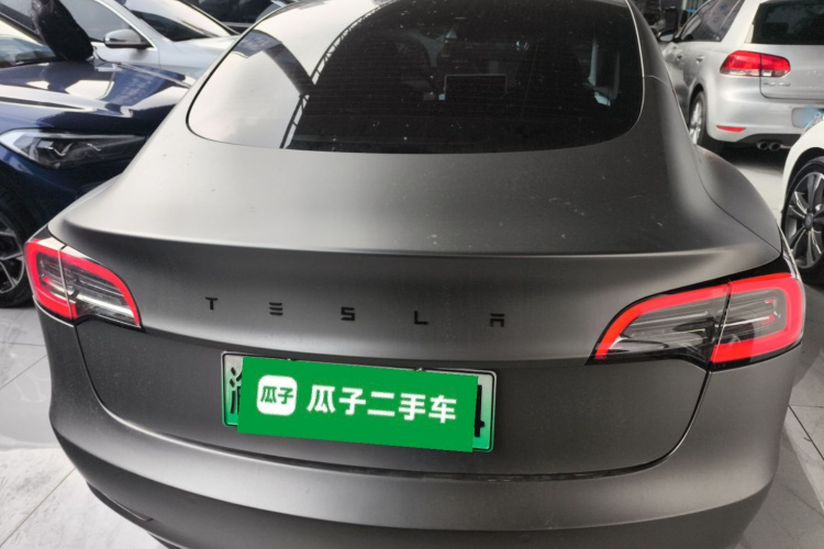 特斯拉 Model 3 2021款 标准续航后驱升级版 3D6车身外观6004
