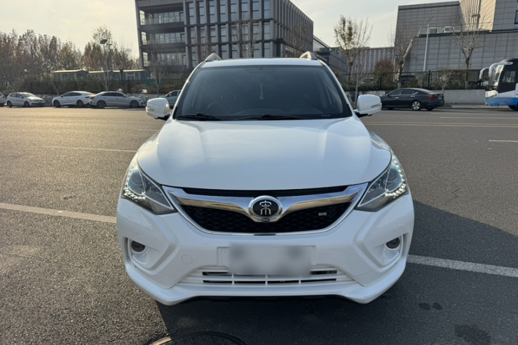 比亚迪 宋 2016款 盖世版 1.5TID 自动精英型车身外观6003