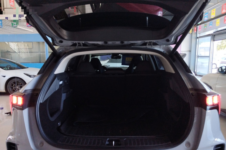 领克06 EM-P 2022款 PHEV 84KM续航版 Pro局部细节23