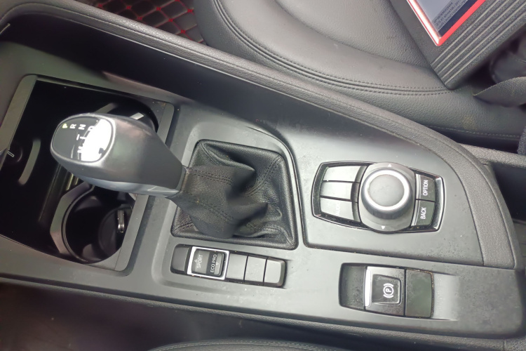 宝马X1 2016款 sDrive18Li 时尚型局部细节18