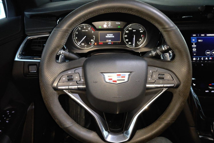 凯迪拉克XT6 2020款 28T 七座豪华运动型至享安全版中控内饰13