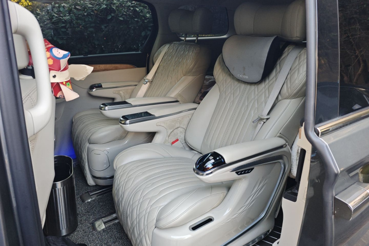 别克GL8 2018款 ES 28T 舒适型 国VI中控内饰21