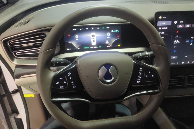 腾势D9 2022款 DM-i 970 四驱尊荣型局部细节13