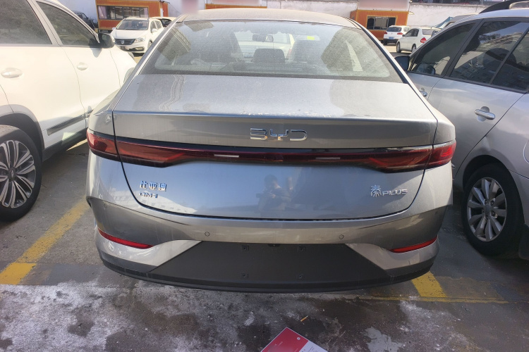 比亚迪 秦PLUS 2025款 DM-i 智驾版 55KM领先型车身外观6