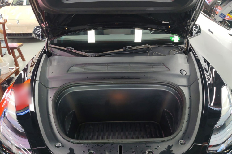 特斯拉 Model Y 2022款 后轮驱动版机舱底盘24