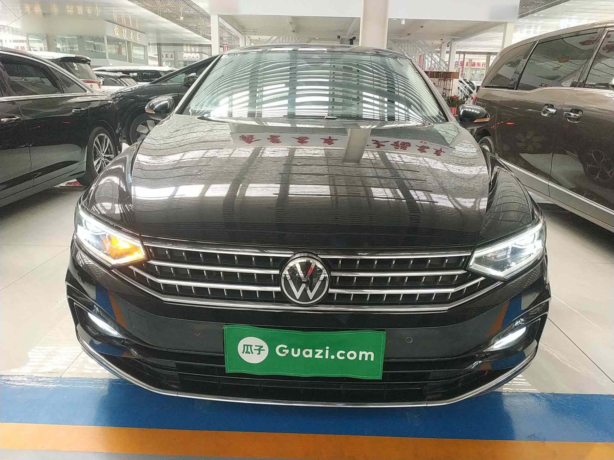 大众 迈腾 2023款 200万辆纪念版 330TSI DSG豪华型(1)