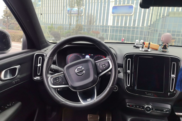 沃尔沃XC40 2020款 T4 四驱智远运动版中控内饰13