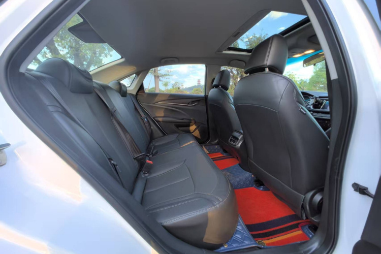 别克 英朗 2021款 改款 典范 1.5L 自动精英型中控内饰7004