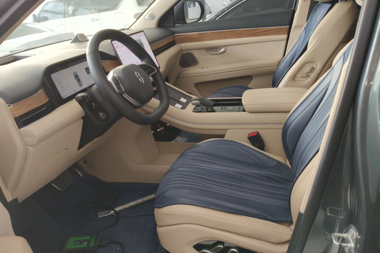 鸿蒙智行 问界M7 2022款 1.5T 后驱舒适版中控内饰19