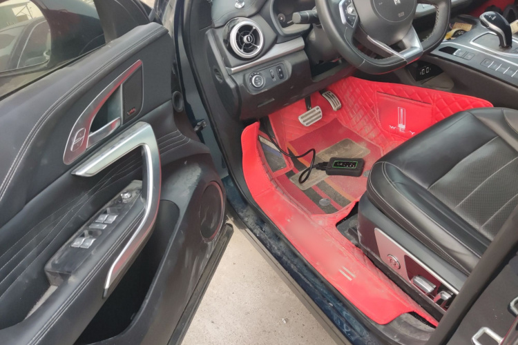 魏牌 VV7 GT 2020款 2.0T 旗舰型中控内饰20