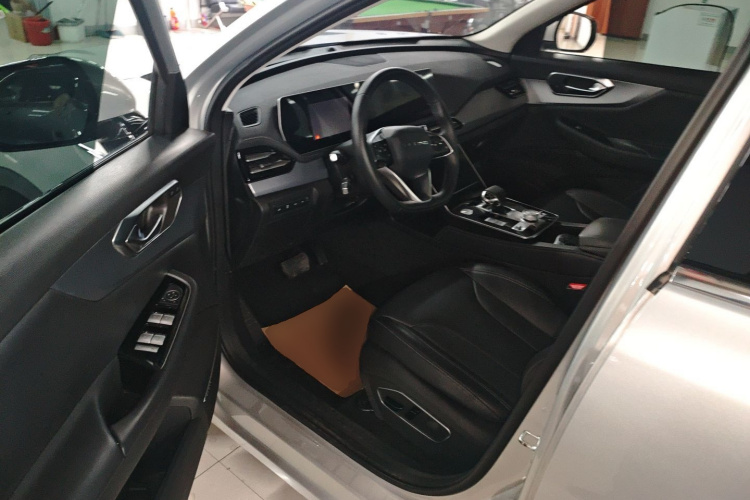 北京汽车 北京X7 2022款 1.5TD DCT致尚版中控内饰20