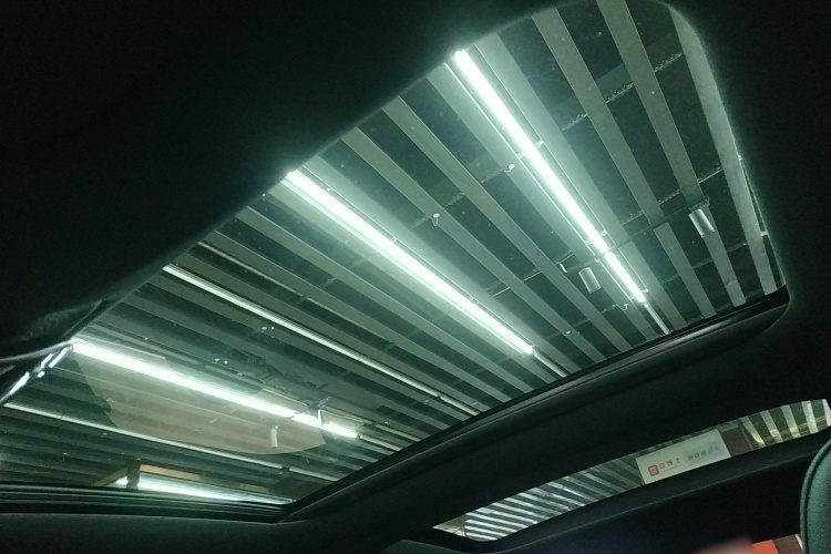 奔驰C级 2023款 改款 C 260 L 运动版局部细节22