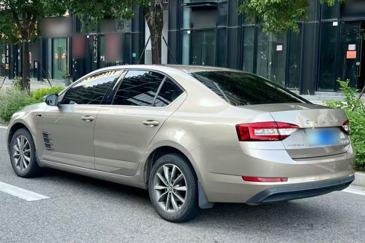 斯柯达 明锐 2019款 1.5L 自动智行舒适版 国V车身外观6007