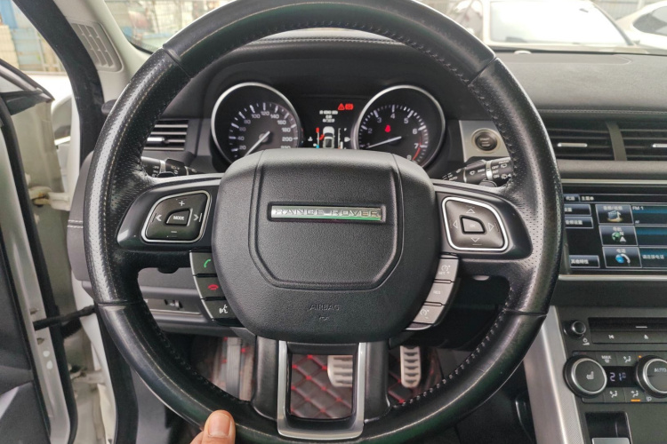 路虎 揽胜极光(进口) 2014款 2.0T 5门耀动版局部细节13