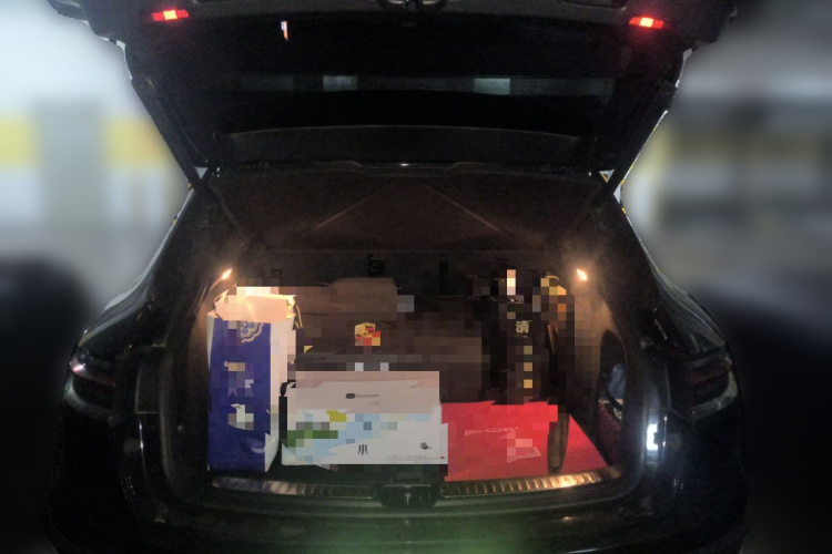 保时捷 2021款 Macan 2.0T中控内饰23