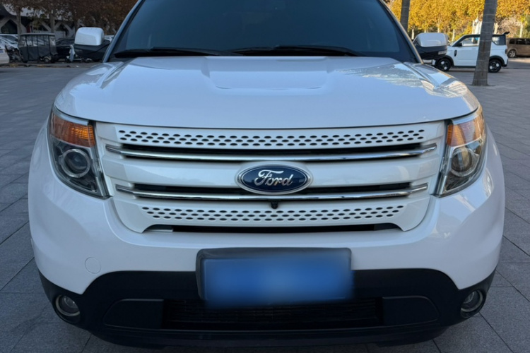 福特 探险者(进口) 2013款 3.5L 尊享型车身外观6005