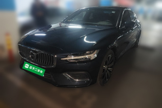 沃尔沃S60 2021款 T4 智远豪华版