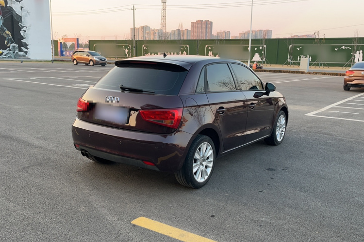 奥迪A1 2014款 30 TFSI Sportback时尚型车身外观6003