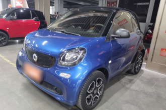 smart fortwo 2019款 0.9T 66千瓦硬顶风擎版 国VI
