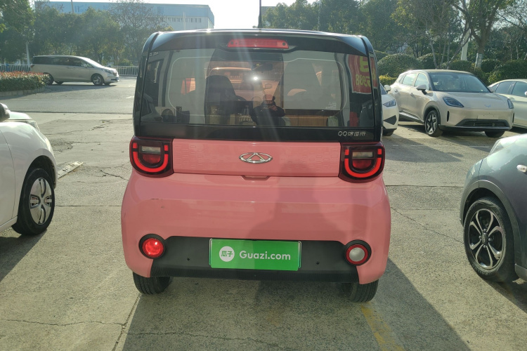 奇瑞 QQ冰淇淋 2022款 170km 圣代 磷酸铁锂车身外观6