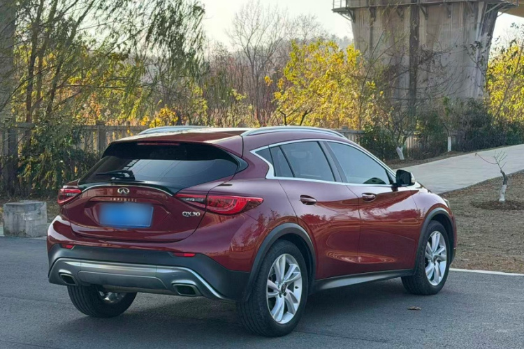 英菲尼迪QX30 2017款 1.6T 两驱运动版车身外观6003